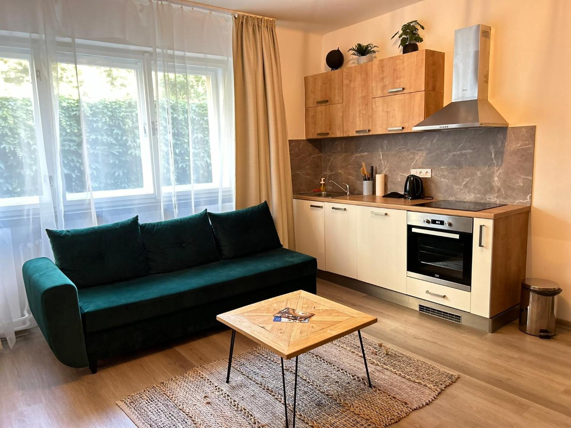 1 In The Bank House Apartment *
